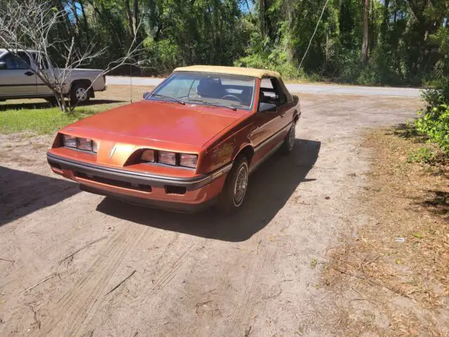 1985 Pontiac Sunbird LE