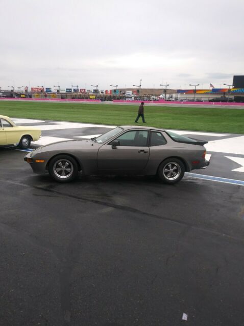 1985 Porsche 944 S