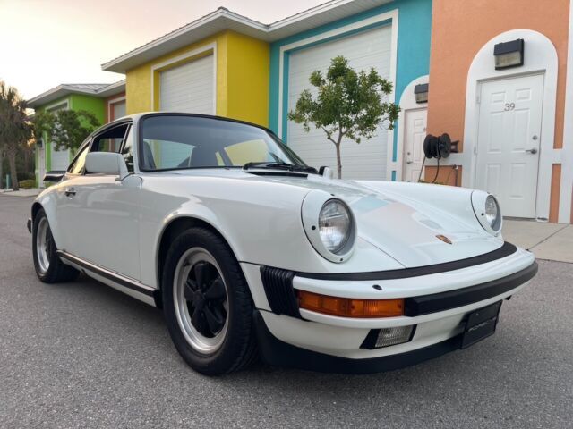 1985 Porsche 911 CARRERA