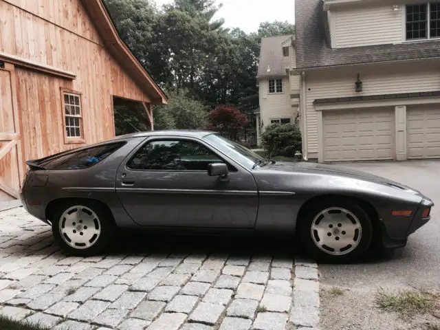 1985 Porsche 928 s