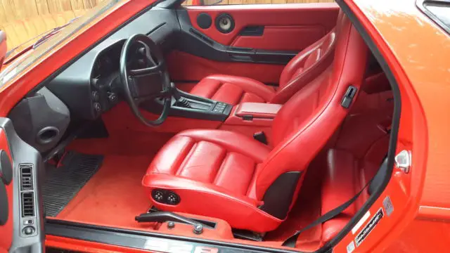 1985 Porsche 928 Leather