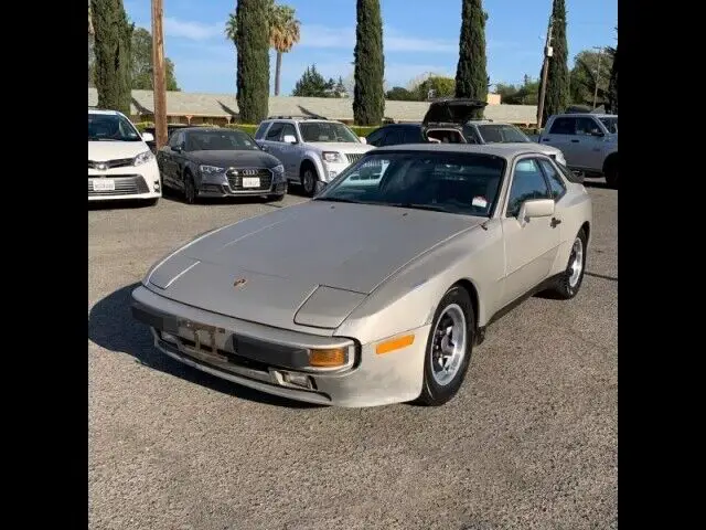 1985 Porsche 944