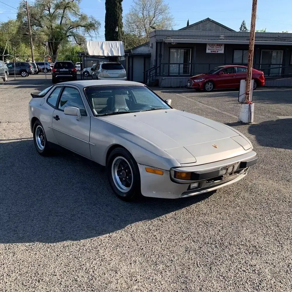 1985 Porsche 944