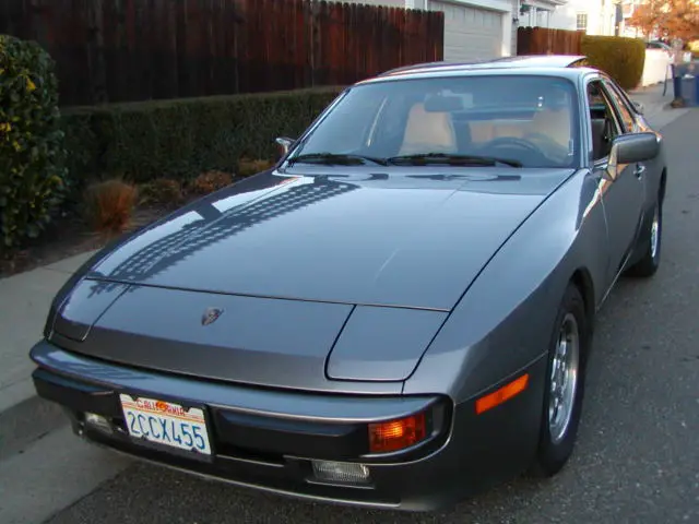 1985 Porsche 944