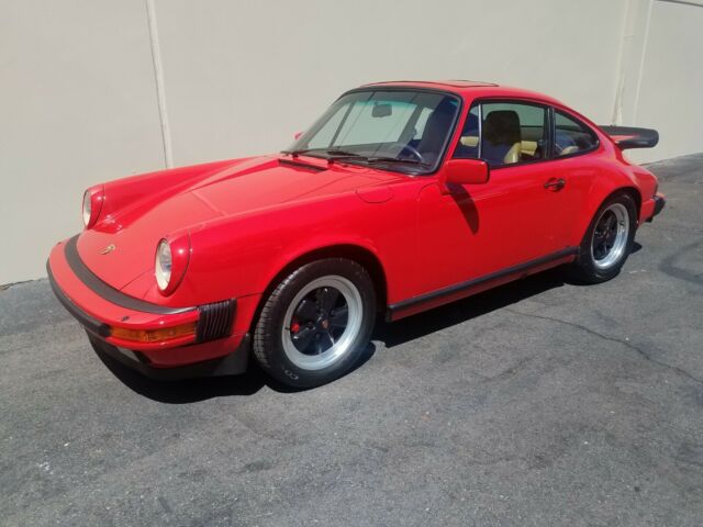 1985 Porsche 911 Carrera