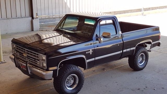 1985 Chevrolet Other Pickups black
