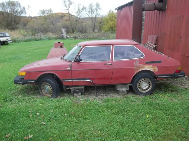 1985 Saab 900 Base Hatchback 2-Door