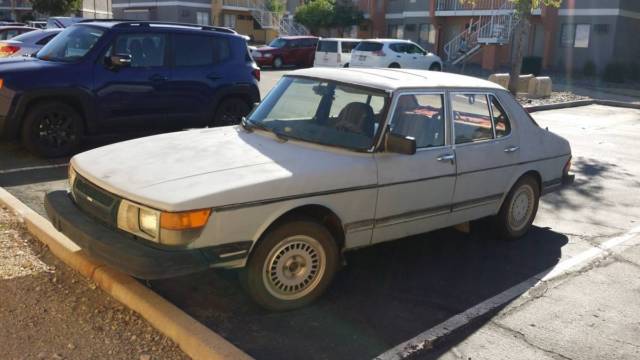 1985 Saab 900