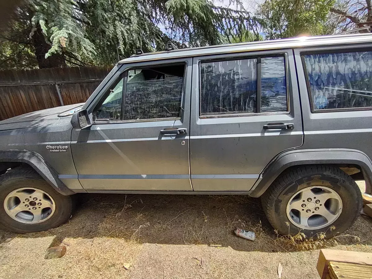 1985 Jeep Cherokee