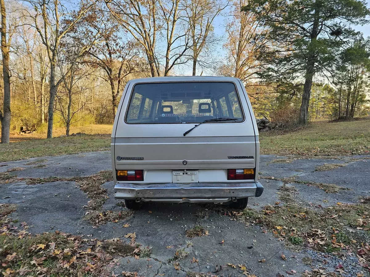 1985 Volkswagen Vanagon BUS