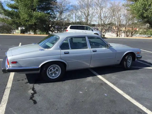 1985 Jaguar XJ6