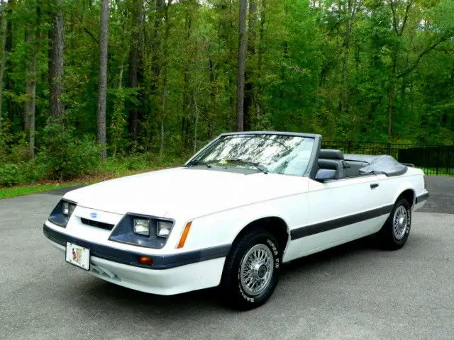 1986 Ford Mustang LX V6 PREMIUM CONVERTIBLE