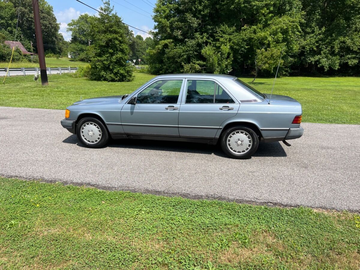 1986 Mercedes-Benz 190-Series