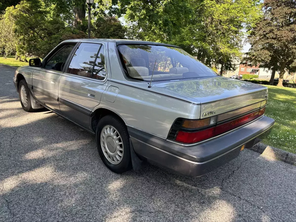 1986 Acura Legend