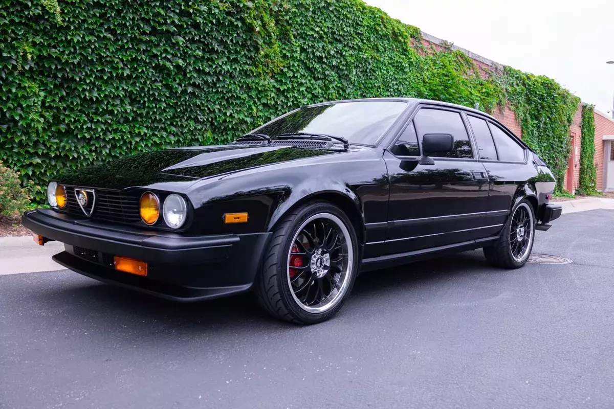 1986 Alfa Romeo GTV V6 2.5