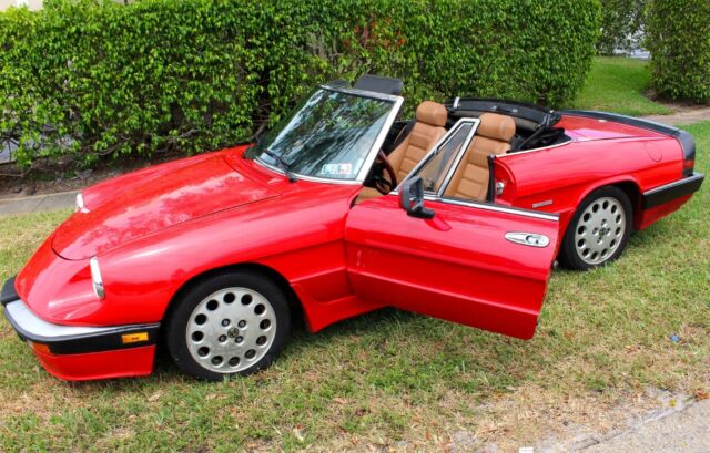 1986 Alfa Romeo Spider TAN