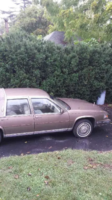 1986 Cadillac DeVille Touring Sedan 4-Door