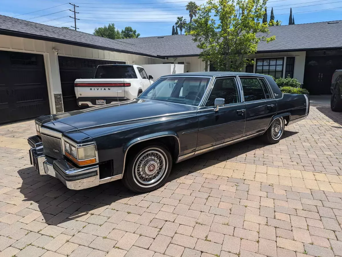 1986 Cadillac Fleetwood BROUGHAM