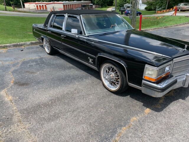 1986 Cadillac Brougham
