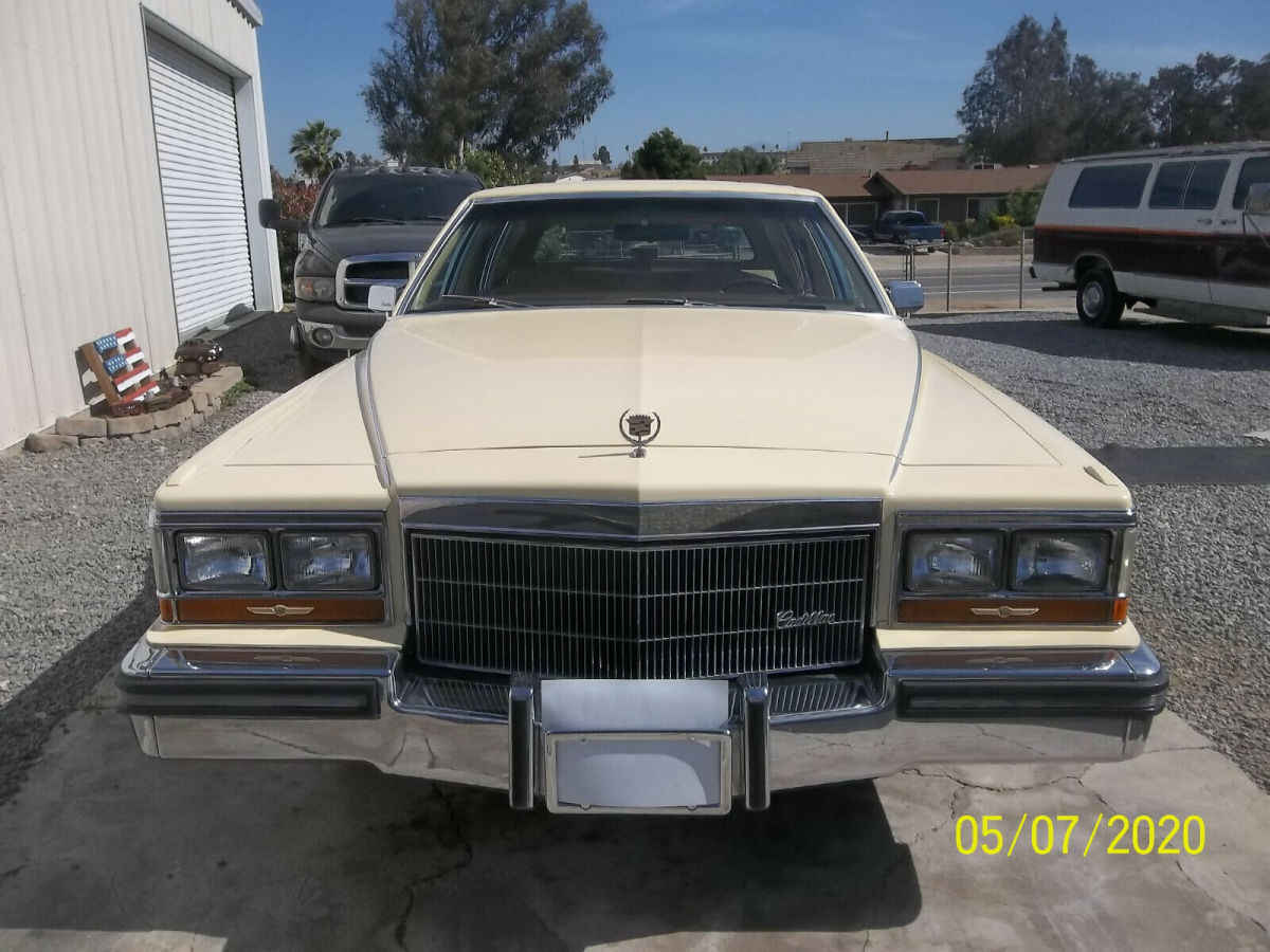 1986 Cadillac Fleetwood BROUGHAM