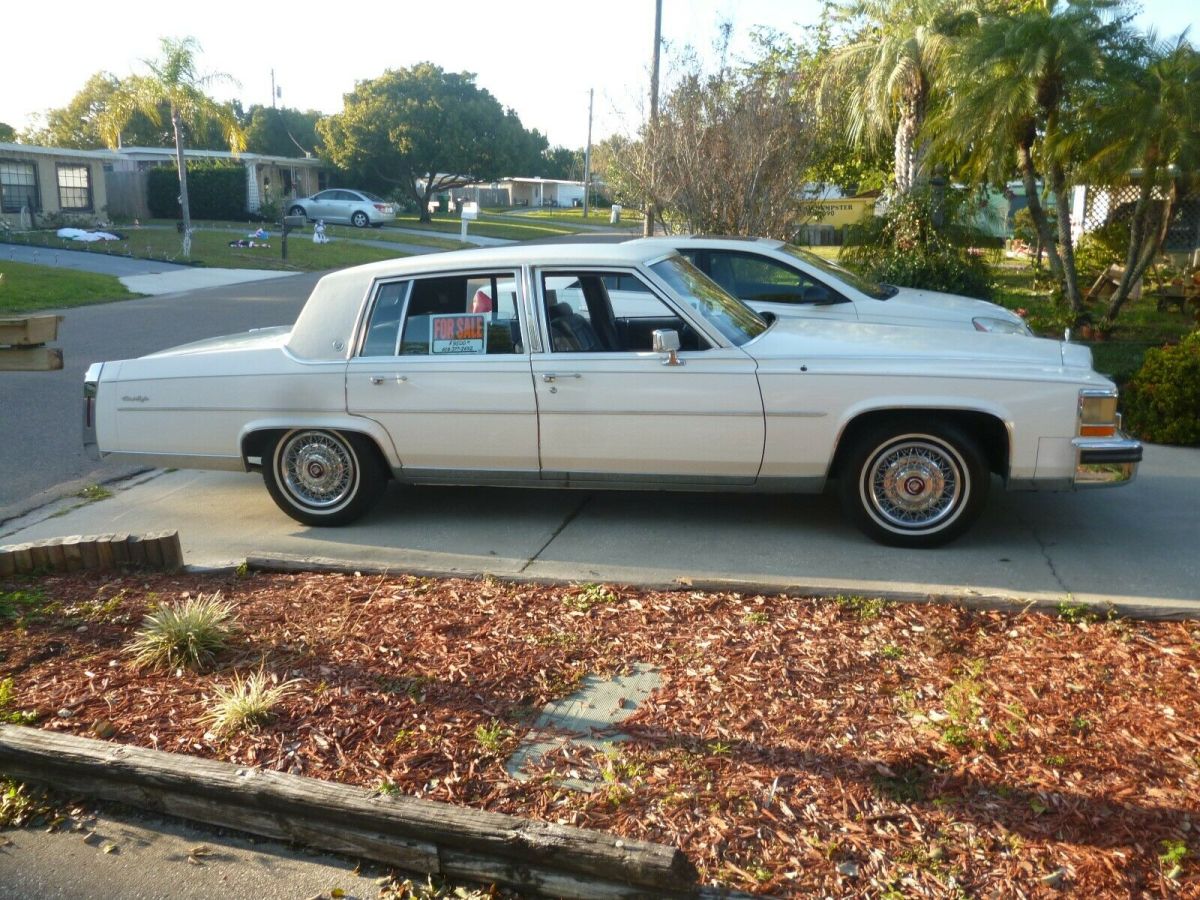 1986 Cadillac Brougham Fleetwood