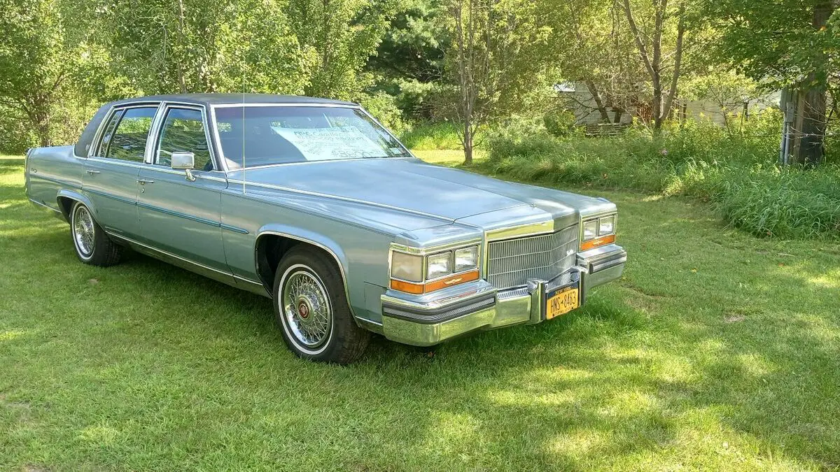 1986 Cadillac Fleetwood BROUGHAM