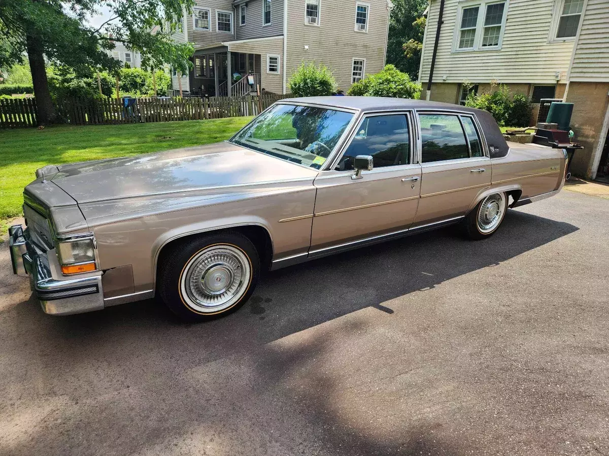 1986 Cadillac Fleetwood Brougham D'Elegance