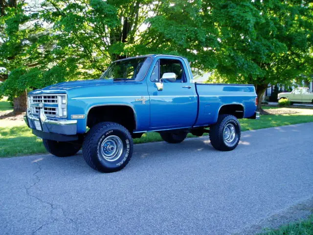 1986 Chevrolet C/K Pickup 1500 2-Door Regular Cab