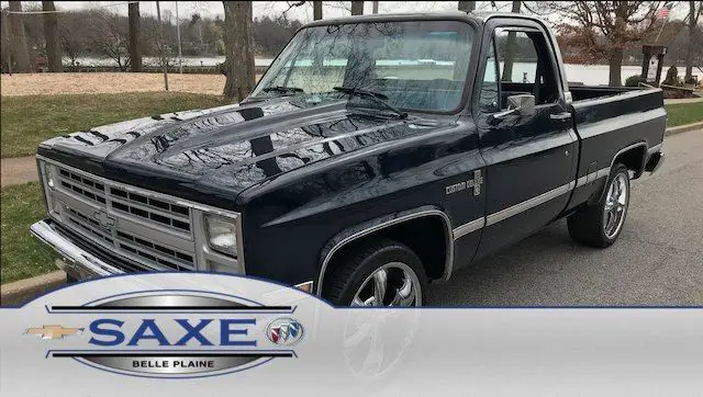 1986 Chevrolet C-10 --