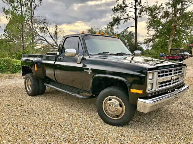 1986 Chevrolet C/K Pickup 3500 C30 - SILVERADO