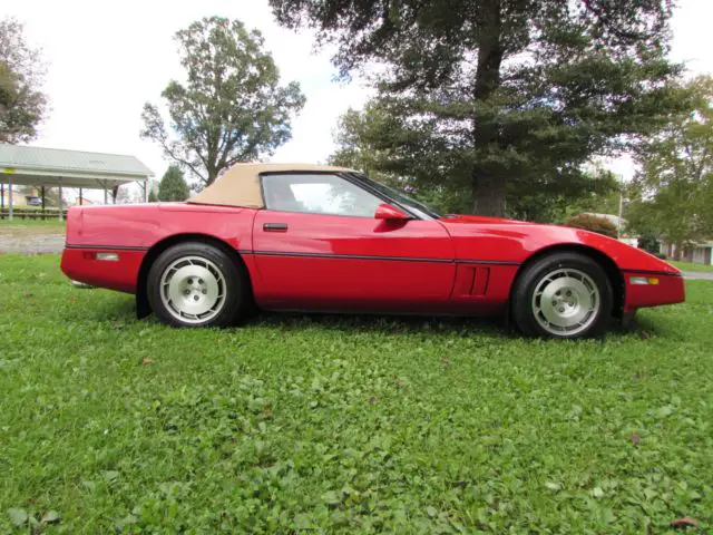 1986 Chevrolet Corvette Pace Car