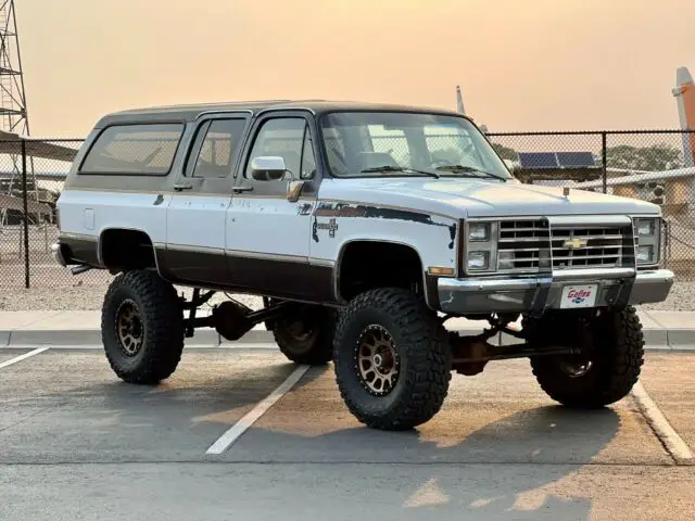 1986 Chevrolet K20 Suburban SILVERADO