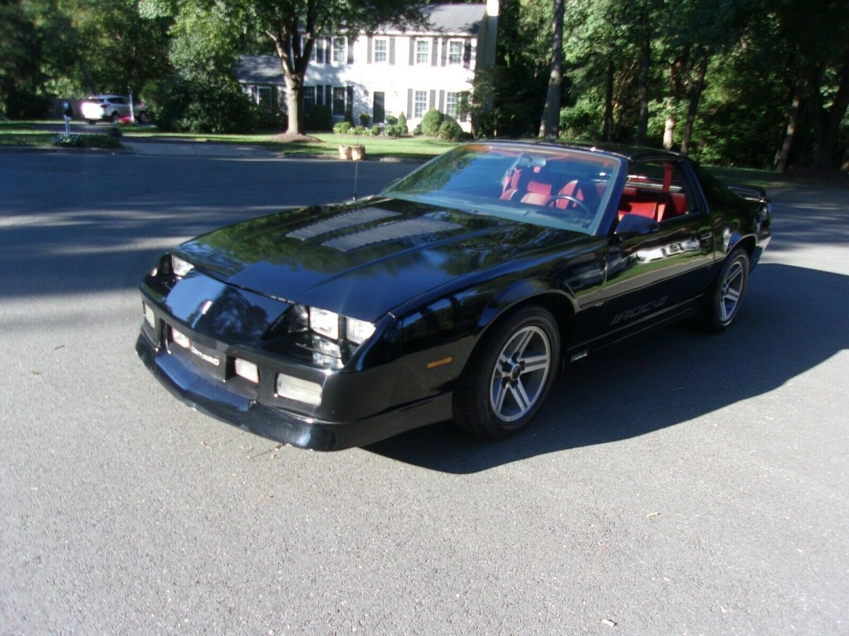 1986 Chevy Camaro Iroc Z28 Black T tops for sale