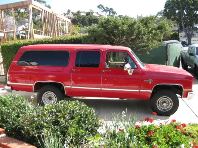 1986 Chevrolet Suburban Silverado