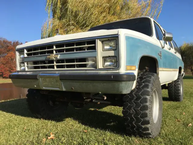 1986 Chevrolet Suburban Silverado K20