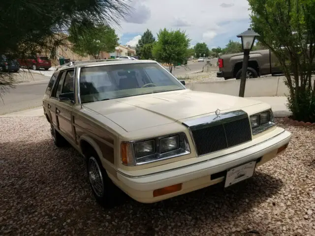 1986 Chrysler Town & Country