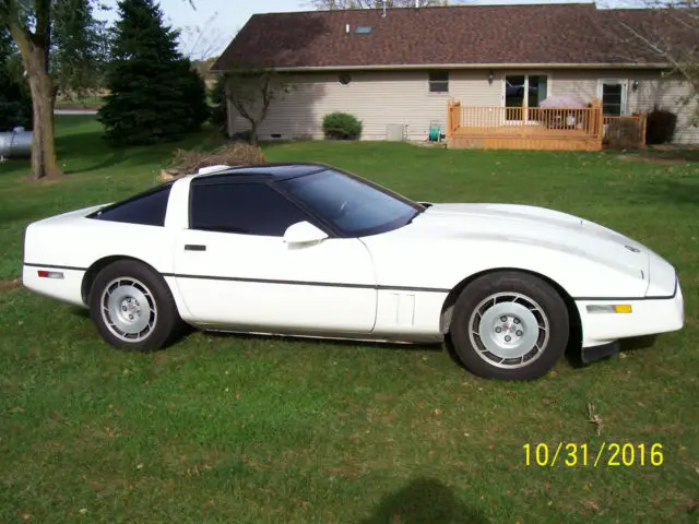 1986 Chevrolet Corvette Base Hatchback 2-Door