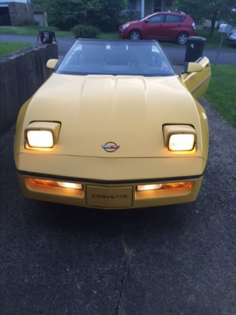 1986 Chevrolet Corvette Pace car