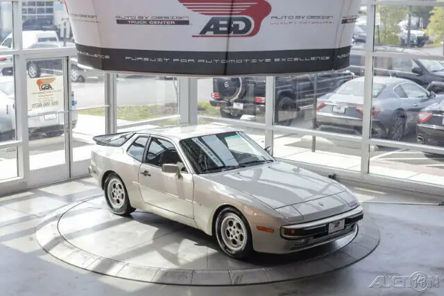 1986 Porsche 944 Coupe