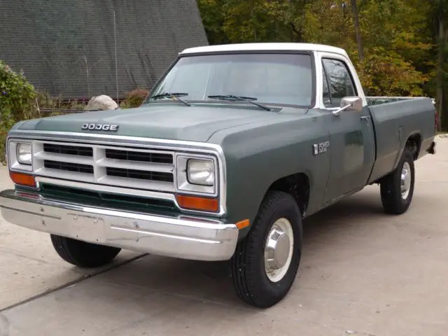 1986 Dodge Ram 2500 Custom