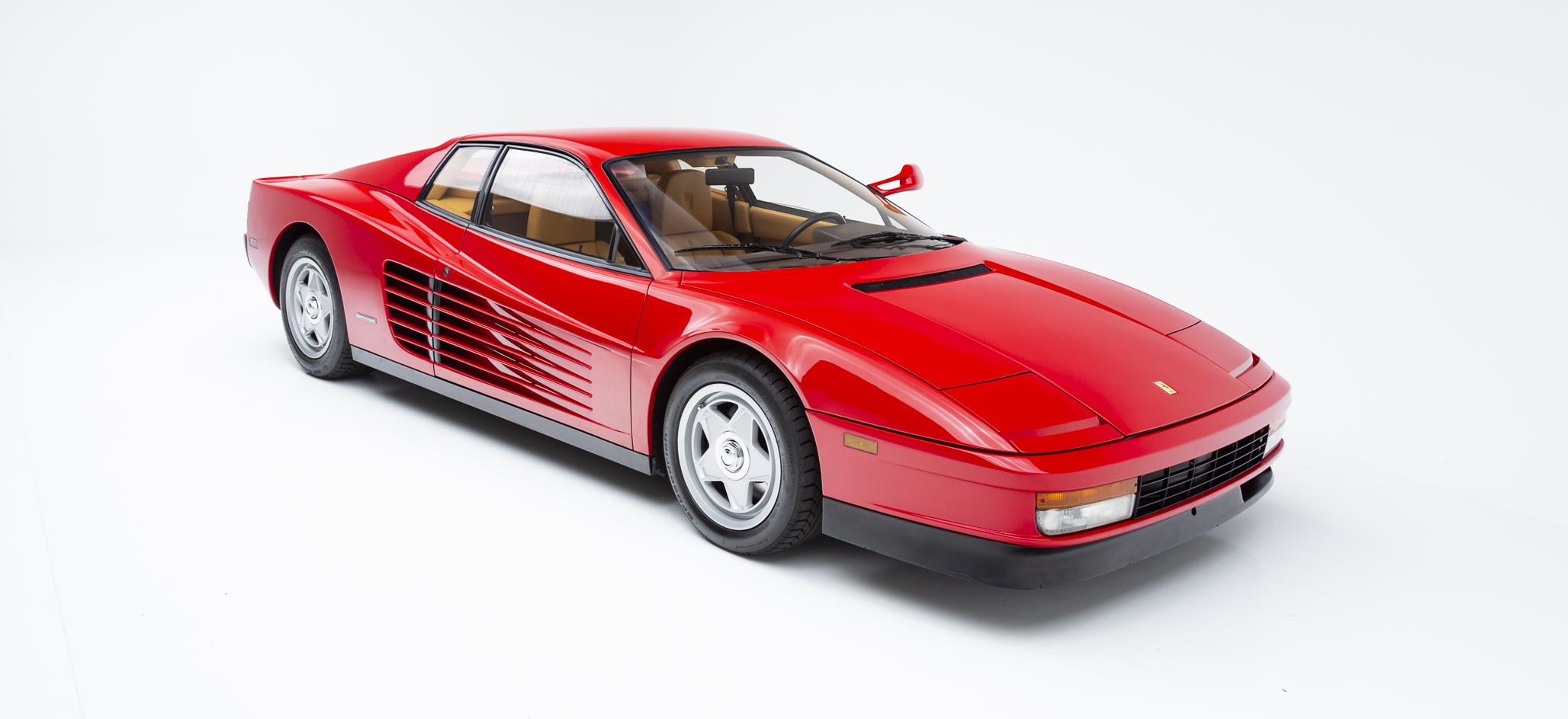 1986 Ferrari Testarossa Flying Mirror