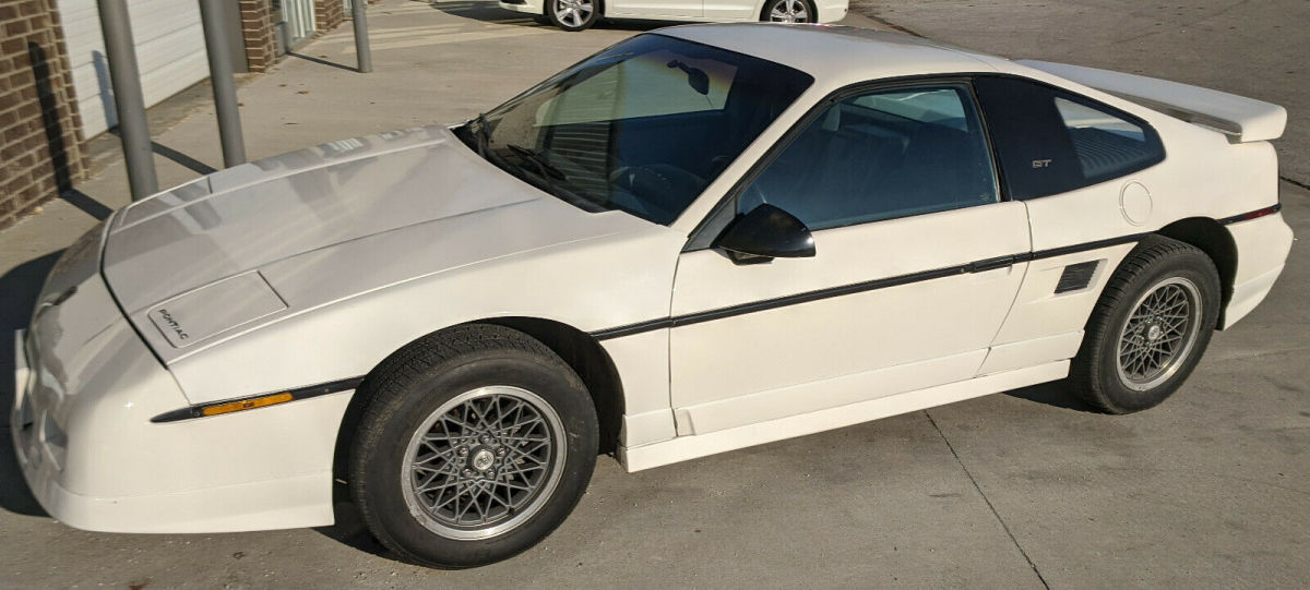 1986 Pontiac Fiero GT V6