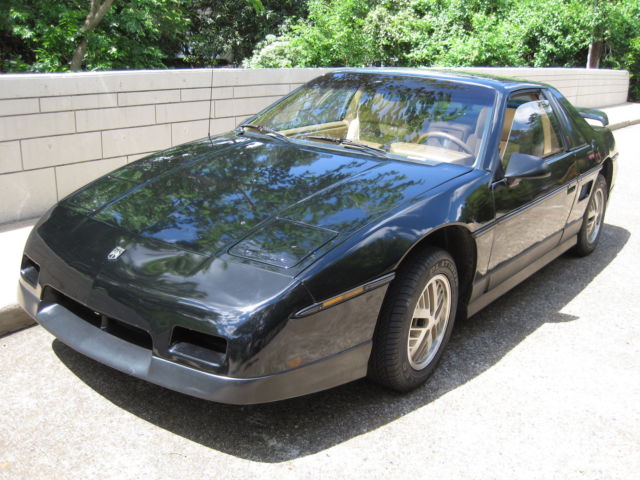 1986 Pontiac Fiero 2M6