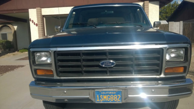 1986 Ford Bronco Custom Sport Utility 2-Door