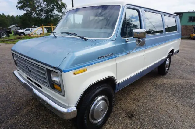 1986 Ford E-Series Van Club Wagon