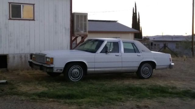 1986 Ford Crown Victoria