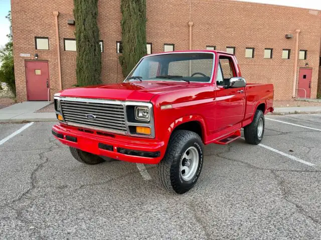 1986 Ford F-150 XLT 4X4 NO RESERVE!