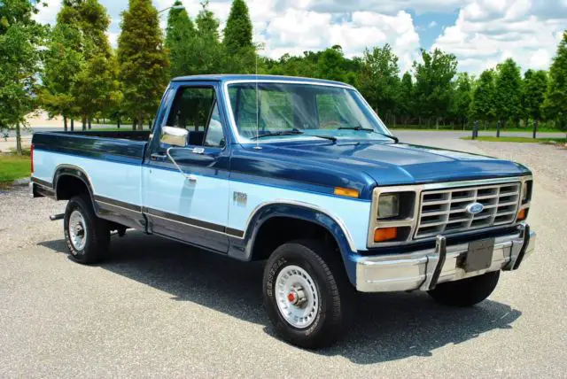 1986 Ford F-150 XLT Lariat 4x4 75,044 Actual Miles! Clean Carfax!