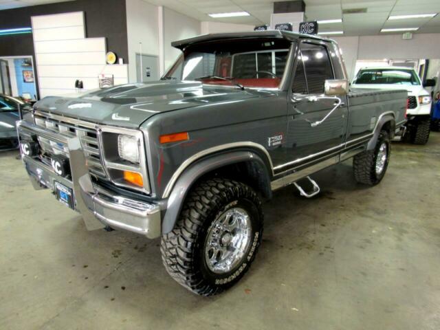 1986 Ford F-250 Regular Cab 4WD