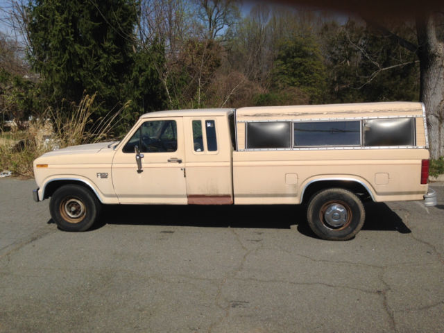 1986 Ford F-250 Extended Cab